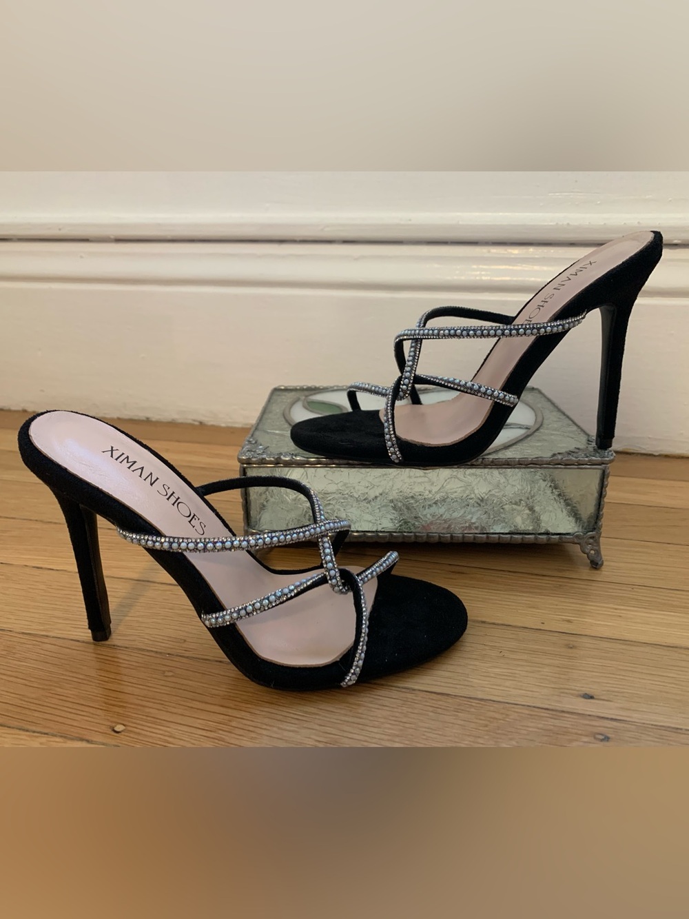 NWOB XIMAN Black Suede Pearl/Rhinestone Hi-Heel Slip On Sandals US Size 5